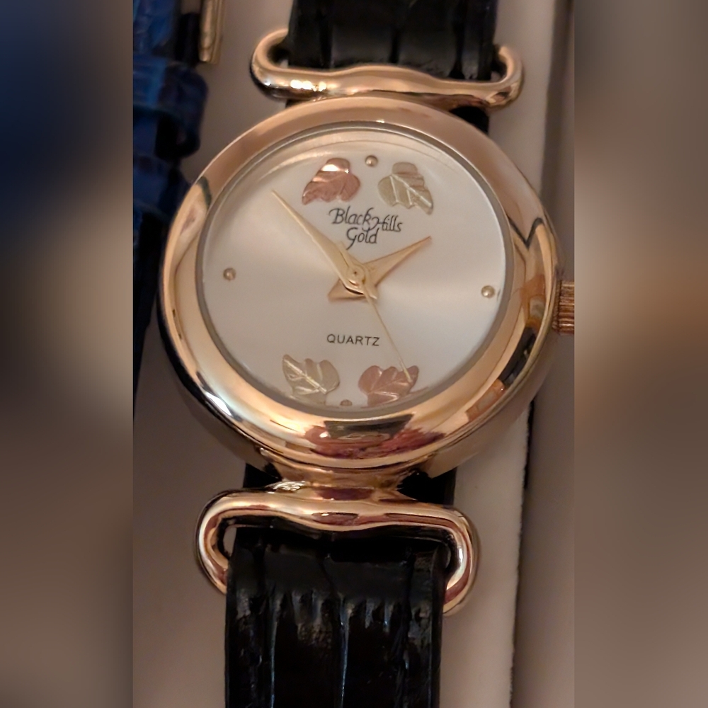 Black Hills Gold Tone Watch 12k Gold Leaves Interchangeable Bands New In Box - Picture 2 of 8